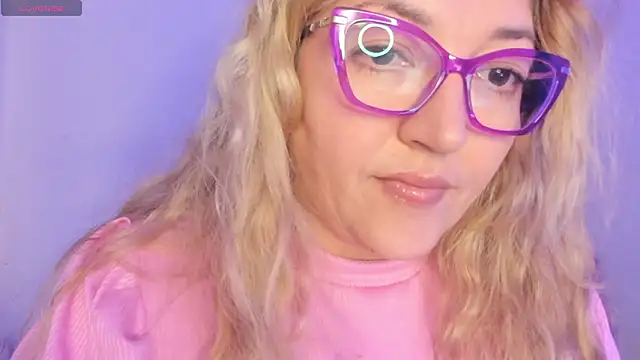 Naty Mature  online show from 9, 2, 2026