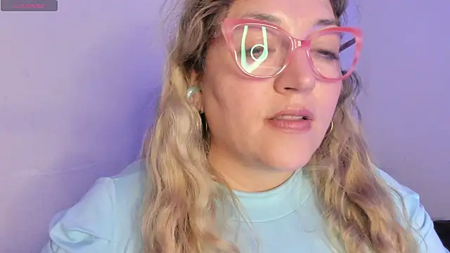 Naty Mature  online show from 16, 4, 2026