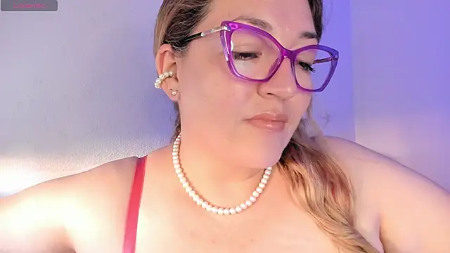 Naty Mature  online show from 2, 6, 2026
