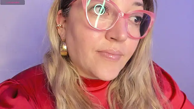 Naty Mature  online show from 15, 4, 2026