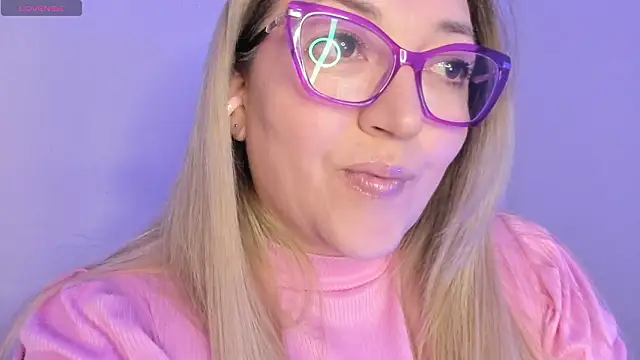 Naty Mature  online show from 19, 3, 2026