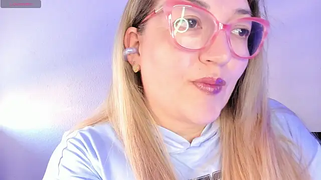 Naty Mature  online show from 22, 3, 2026