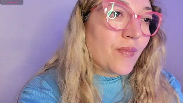 Naty Mature  online show from 18, 4, 2026