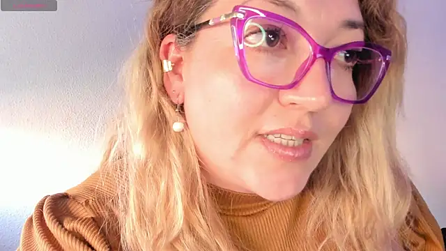Naty Mature  online show from 29, 4, 2026