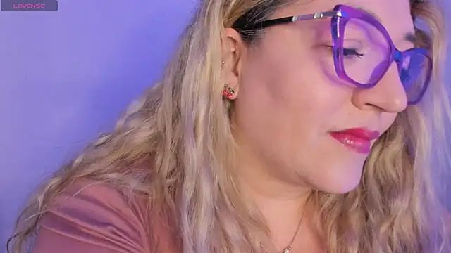 Naty Mature  online show from 2, 3, 2026