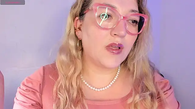 Naty Mature  online show from 17, 4, 2026