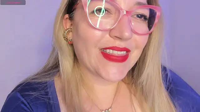 Naty Mature  online show from 9, 4, 2026