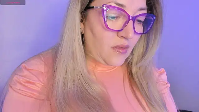 Naty Mature  online show from 14, 3, 2026