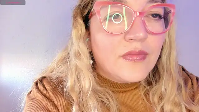 Naty Mature  online show from 13, 4, 2026