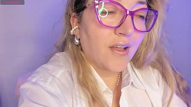 Naty Mature  online show from 15, 2, 2026