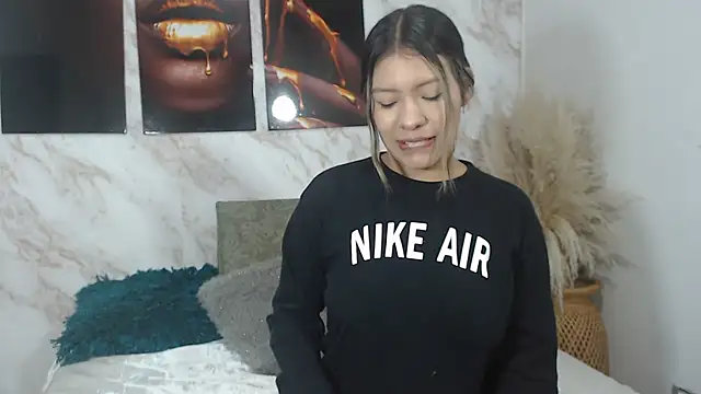 JESSYCHERNOBIL online show from 10, 10, 2025