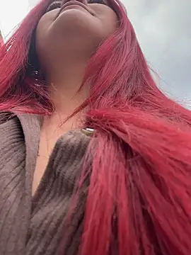 Snapshot of lia_moon77 chatting on 12, 10, 2025 lia moon77 online show from 12, 10, 2025