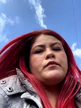 Snapshot of lia_moon77 chatting on 13, 11, 2025 lia moon77 online show from 13, 11, 2025