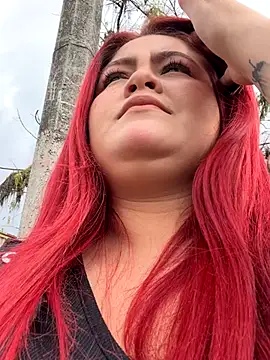 Snapshot of lia_moon77 chatting on 12, 11, 2025 lia moon77 online show from 12, 11, 2025