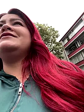 Snapshot of lia_moon77 chatting on 1, 12, 2025 lia moon77 online show from 1, 12, 2025