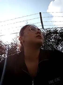 lara moon25 online show from 11, 12, 2024