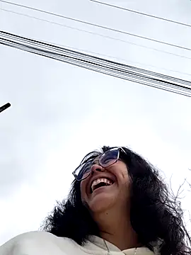 Snapshot of lara_moon25 chatting on 13, 11, 2025 lara moon25 online show from 13, 11, 2025