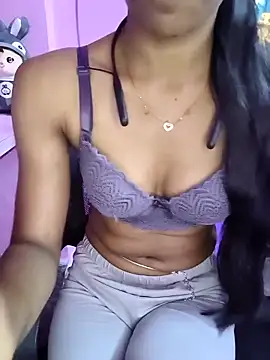 Snapshot of Miakhalifatamil chatting on 5, 5, 2026 Miakhalifatamil online show from 5, 5, 2026