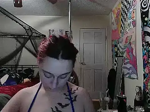 NovaLove2002 online show from 4, 1, 2025