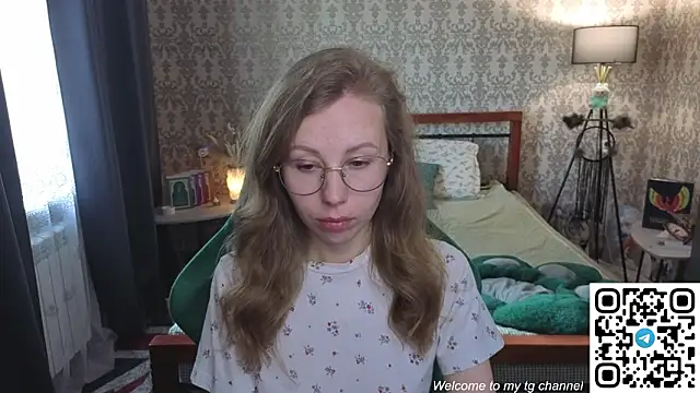 Snapshot of Lill_Mary chatting on 28, 4, 2026 Lill Mary online show from 28, 4, 2026