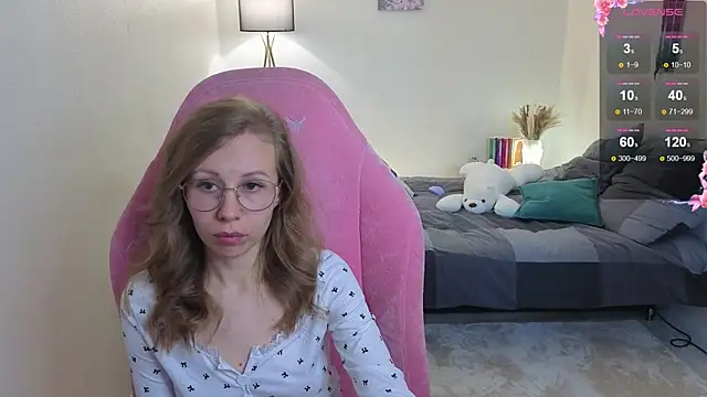 Lill Mary online show from 8, 10, 2025