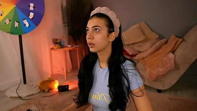 BetsyGonzale online show from 5, 3, 2026