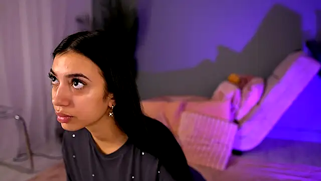 BetsyGonzale online show from 16, 10, 2025