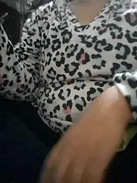 Snapshot of Bbw_Juice_Wife chatting on 12, 12, 2024 Bbw Juice Wife online show from 12, 12, 2024