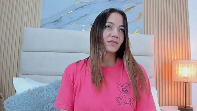 Mia Malkovaa  online show from 4, 3, 2026