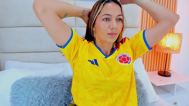 Mia Malkovaa  online show from 23, 6, 2026