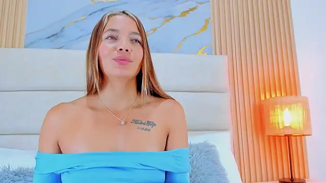 Mia Malkovaa  online show from 10, 4, 2026