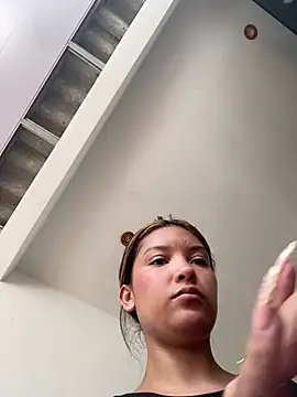 baby lizy online show from 1, 2, 2025