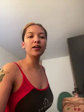 baby lizy online show from 28, 11, 2025