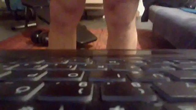 Snapshot of Mclozzz chatting on 8, 11, 2025 Mclozzz online show from 8, 11, 2025