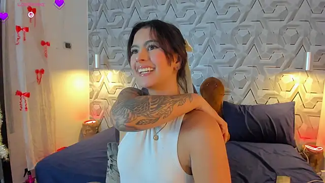 Sophiee Hill online show from 13, 3, 2026