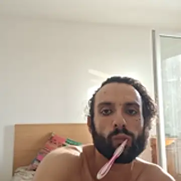 Elias la salace online show from 25, 6, 2026