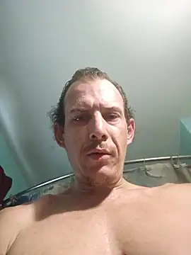 Snapshot of froggymclovin222 chatting on 3, 7, 2026 froggymclovin222 online show from 3, 7, 2026
