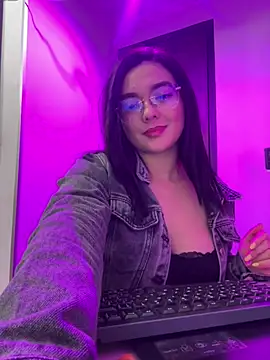 Snapshot of camianddanna chatting on 1, 3, 2026 camianddanna online show from 1, 3, 2026