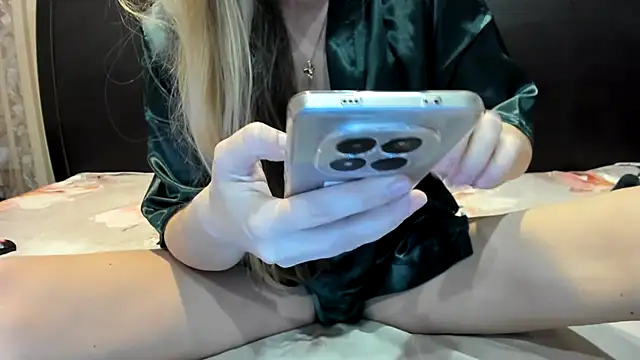 Cookiecutey online show from 14, 4, 2026