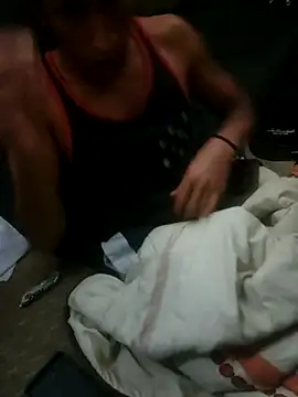 LargeDominoes online show from 25, 3, 2026