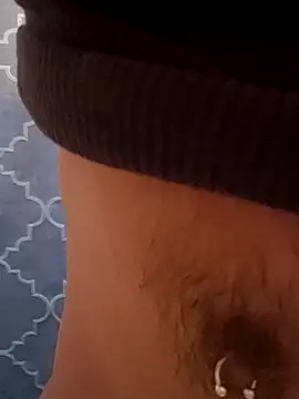 LargeDominoes online show from 2, 4, 2026