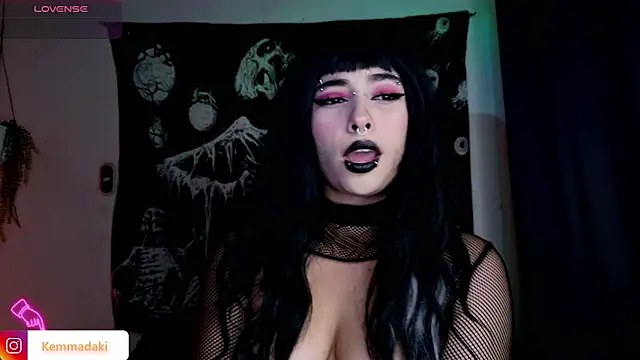 kemmadakii online show from 10, 4, 2026