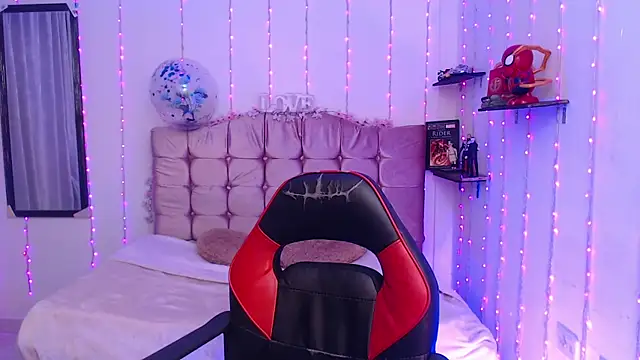 sapphire lilac online show from 4, 2, 2025