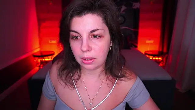 MirandaWong online show from 17, 10, 2025