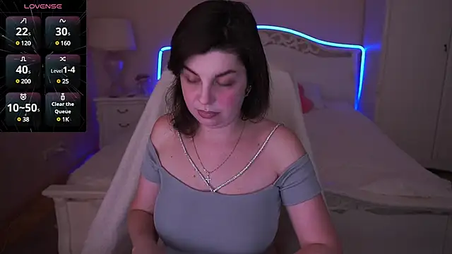 MirandaWong online show from 22, 1, 2025