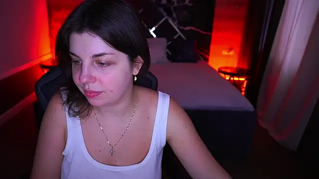 MirandaWong online show from 3, 11, 2025