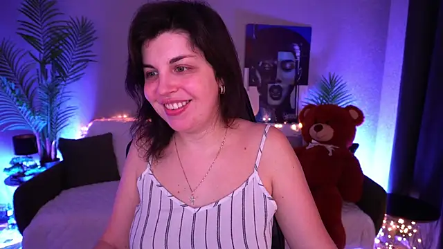 MirandaWong online show from 4, 4, 2026