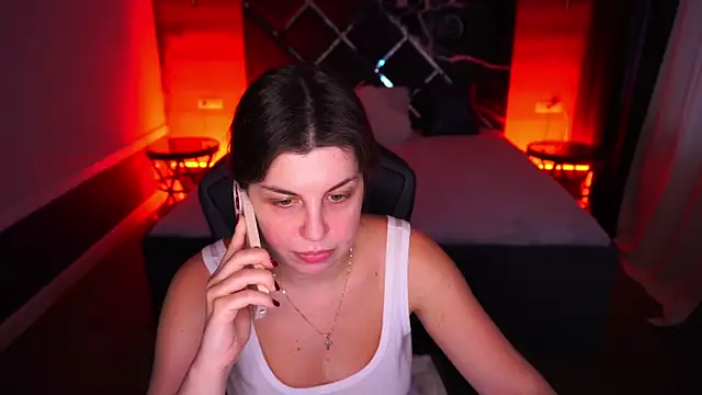 MirandaWong online show from 4, 11, 2025