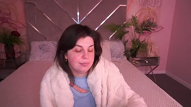 MirandaWong online show from 3, 2, 2026