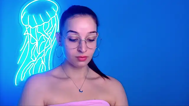 Snapshot of Jessie_Kisss chatting on 21, 9, 2025 Jessie Kisss online show from 21, 9, 2025
